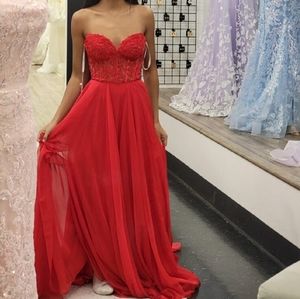 Gorgeous Sherri Hill Prom Dress